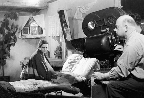 BYSTRITSKAYA SHOOTING FILM "TIKHY DON" ("QUIET FLOWS THE DON")