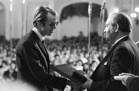 OISTRAKH KREMER CONTEST