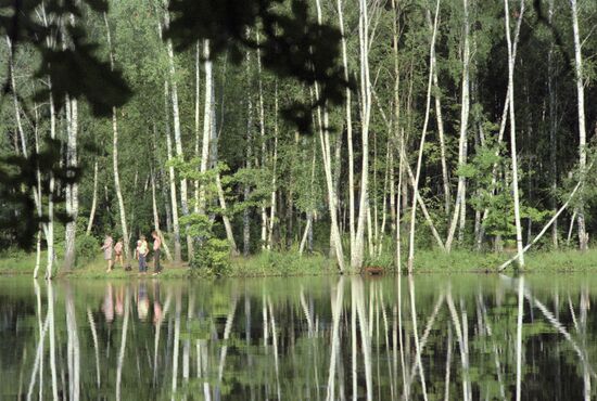 BIRCHES GROVE NATURE PRESERVE