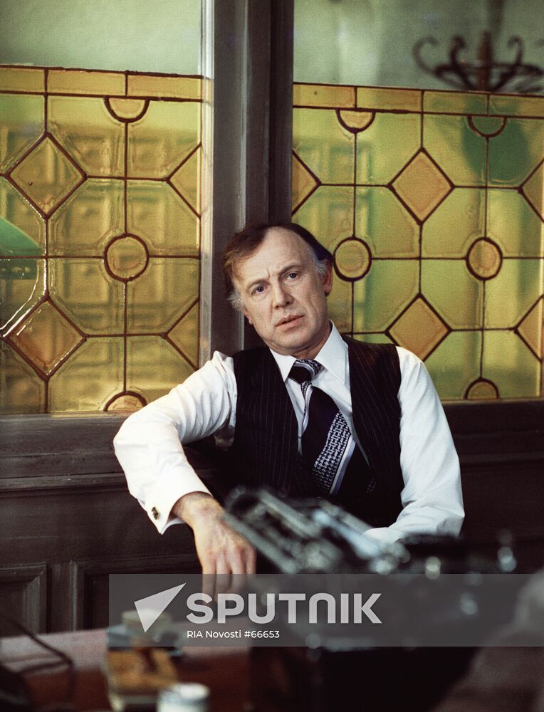 SMOKTUNOVSKY 