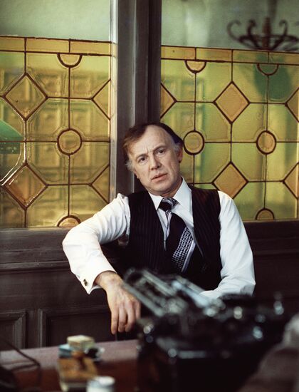 SMOKTUNOVSKY 