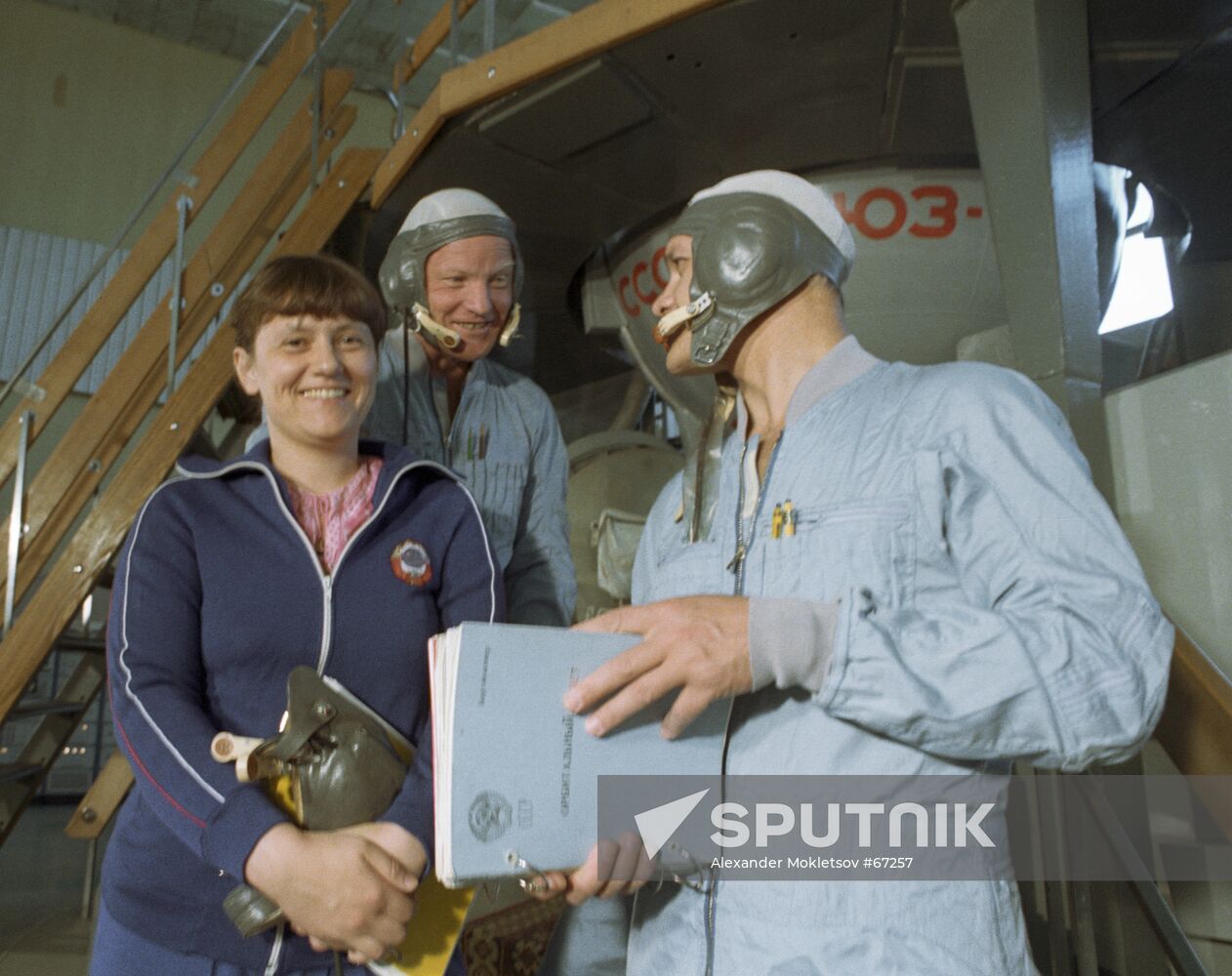 SAVITSKAYA VOLK DZHANIBEKOV SOYUZ-T-12