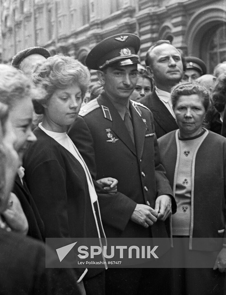 Valery Bykovsky with wife