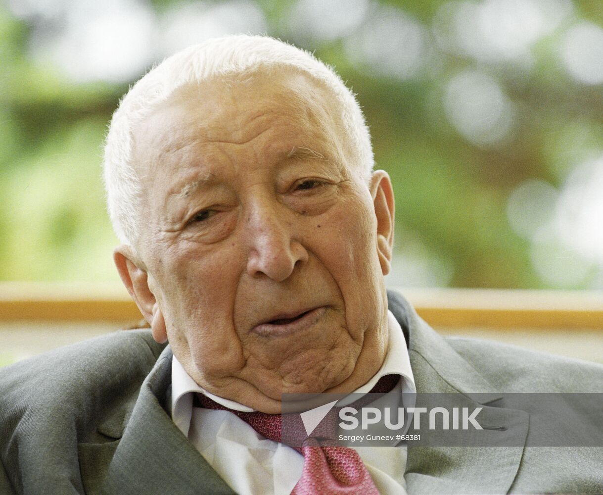GAMZATOV