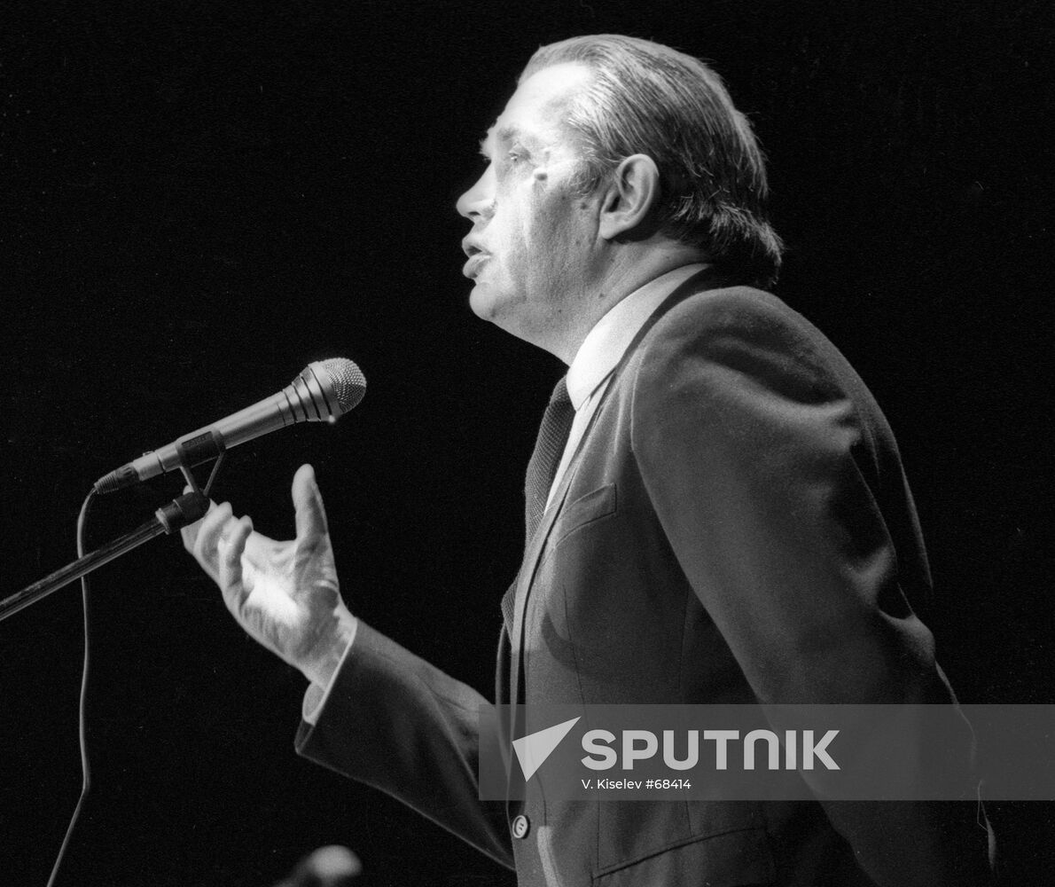 ROZHDESTVENSKY RECITAL