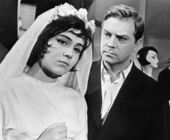 MALYAVINA KUZNETSOV "MORNING TRAINS"