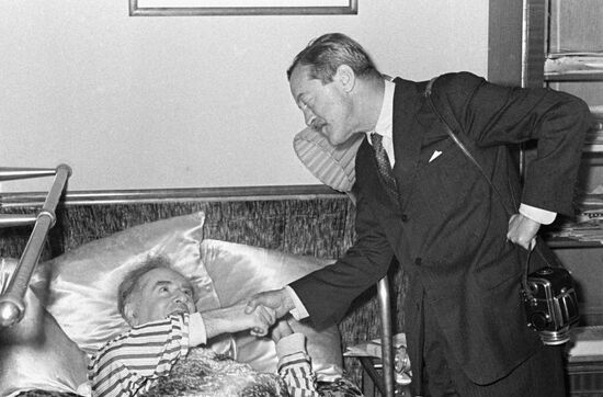 Arnold Jacob and Lev Landau