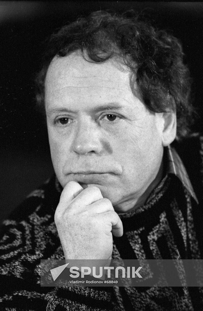 EDVARD RADZINSKY