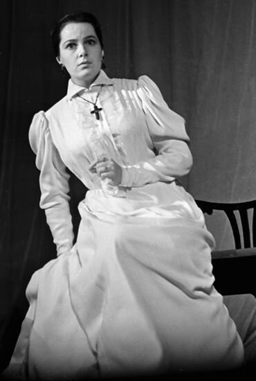 ELINA BYSTRITSKAYA