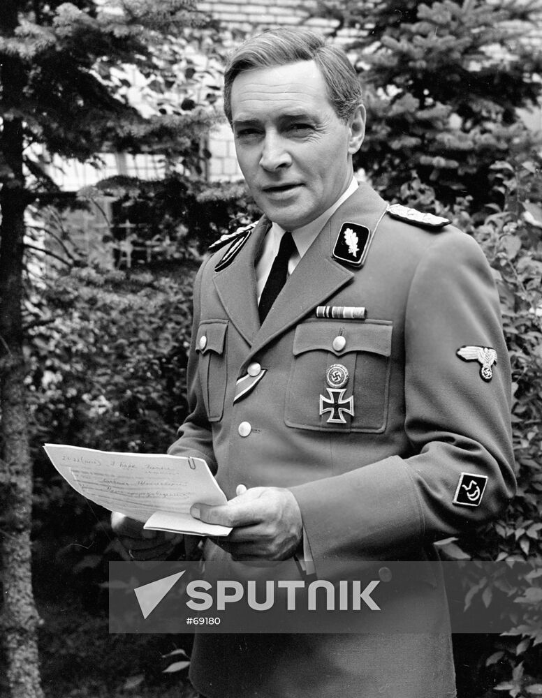 TIKHONOV "17 MOMENTS OF THE SPRING"