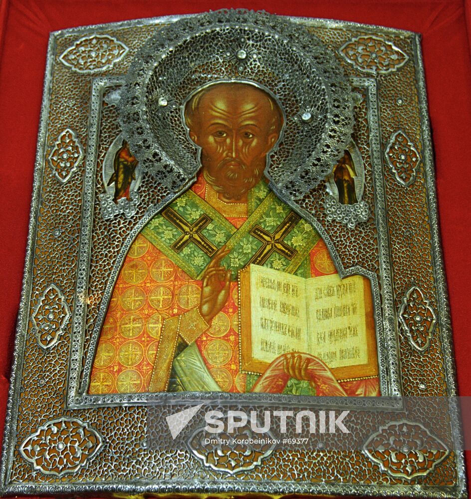 ICON ANTIQUARIAN SHOW