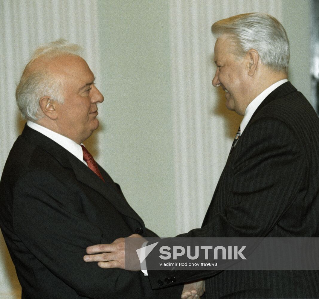 YELTSIN SHEVARDNADZE 