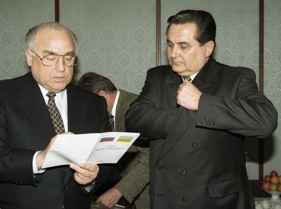 CHERNOMYRDIN MARCHUK INTER-GOVERNMENT COMMISSION