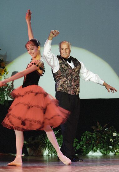 ZELDIN PERFORMANCE PRIZE "KUMIR-2000"