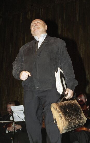 ZHVANETSKY PERFORMANCE
