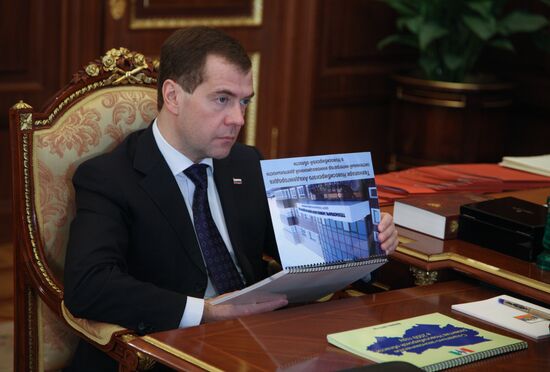 Dmitry Medvedev meeting with Viktor Tolokonsky