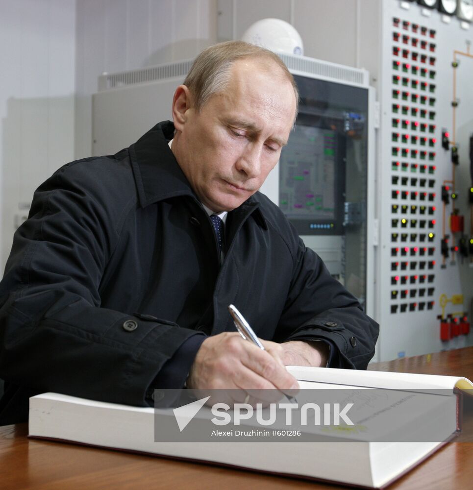 Vladimir Putin visits Volgodonsk