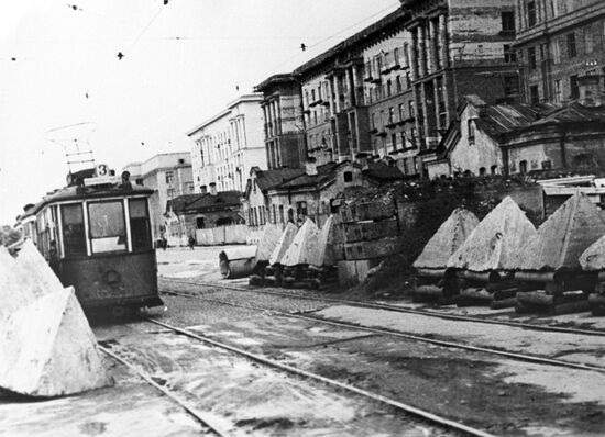 Anti-tank concrete barriers in sieged Leningrad