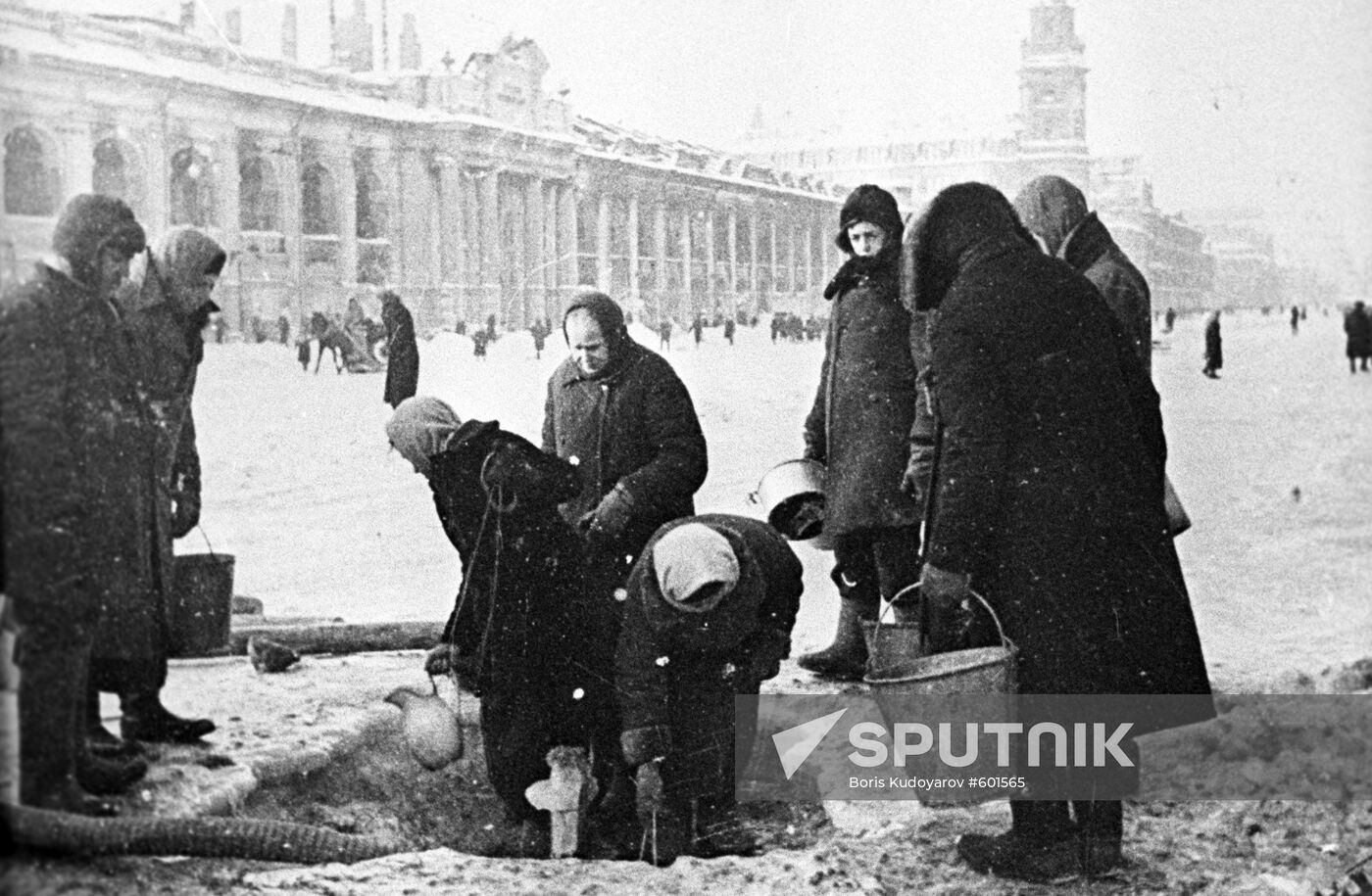 Residents of besieged Leningrad in 1942