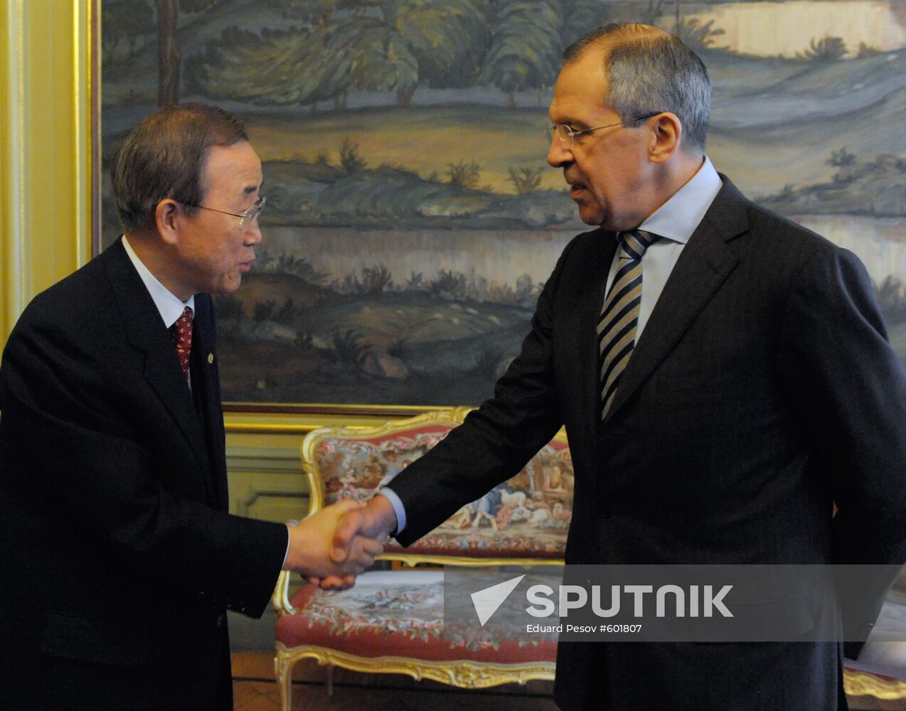 Sergei Lavrov and Ban Ki-moon