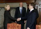 Dmitry Medvedev meets with Hillary Clinton