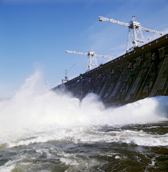 Ust-Ilimsk hydro power plant