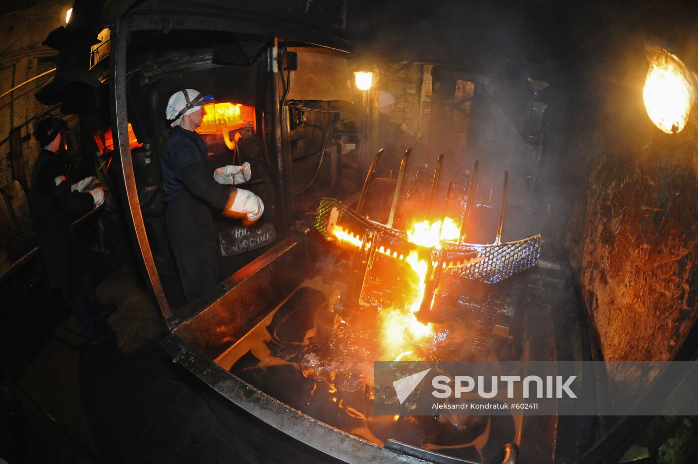 Scythe production at Artinsk mechanical plant