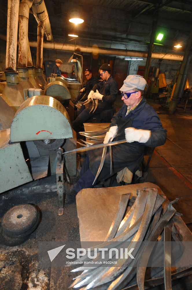 Scythe production at Artinsk mechanical plant