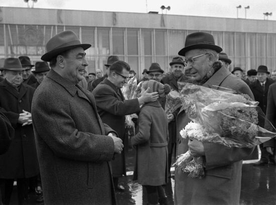 Leonid Brezhnev and Gustáv Husák