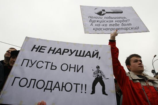Moscow motorists stage protest rally