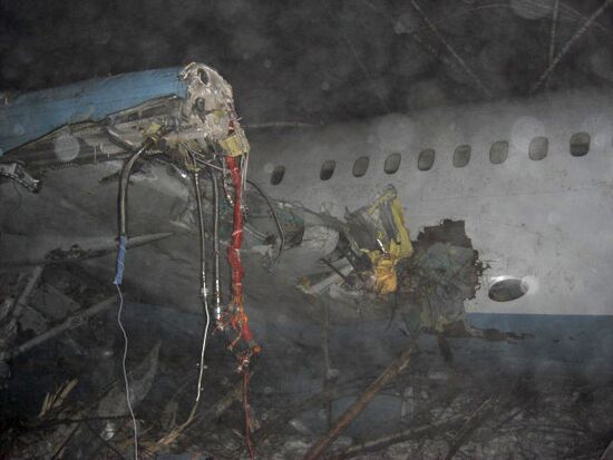 Aviastar-TU aircraft makes emergency landing