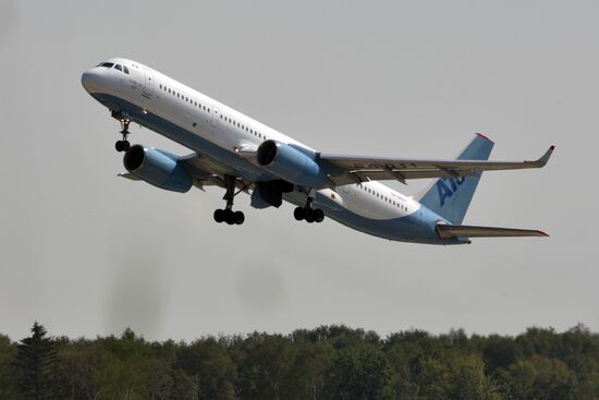 Emergency landing of Aviastar Tu plane
