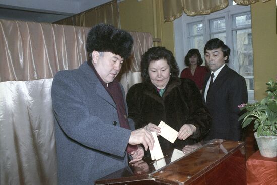 Nursultan Nazarbayev with spouse
