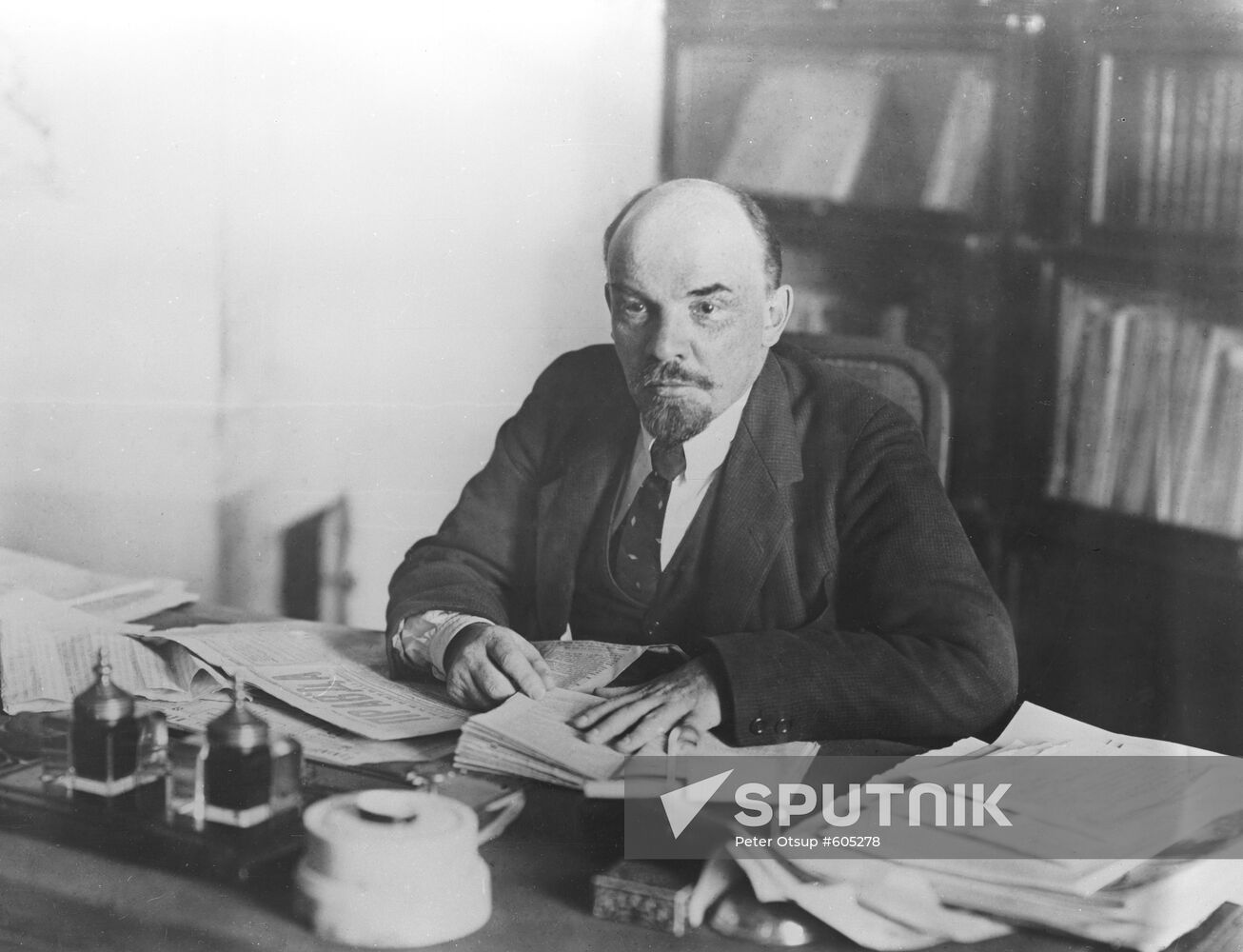 Vladimir Lenin in his study, 1918