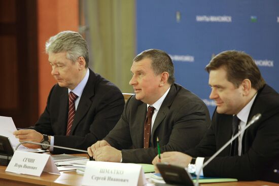 Sergei Sobyanin, Igor Sechin and Sergei Shmatko
