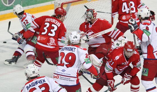 Ice hockey. Kontinental Hockey League. Playoff. Spartak vs. Lokomotiv