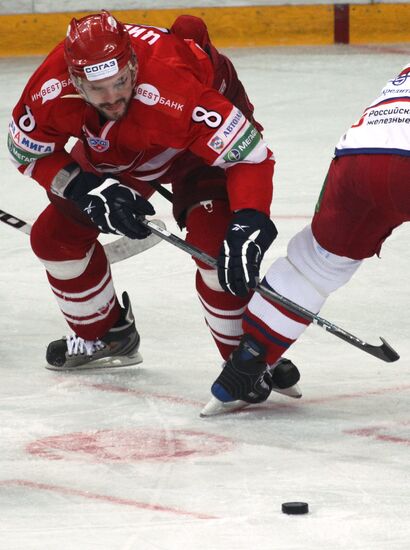 Ice hockey. Kontinental Hockey League. Playoff. Spartak vs. Lokomotiv