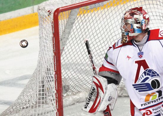 Ice hockey. Kontinental Hockey League. Playoff. Spartak vs. Lokomotiv