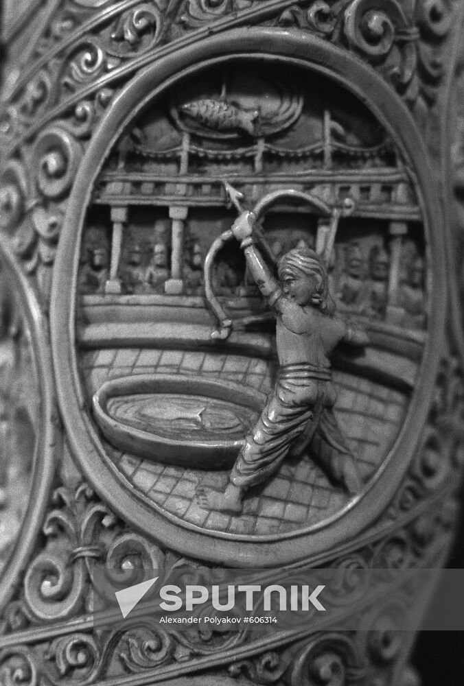 Indian medallion made of ivory