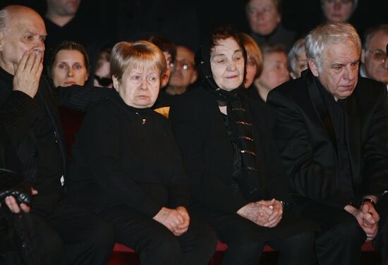 Nikolai Dobronravov and Alexandra Pakhmutova