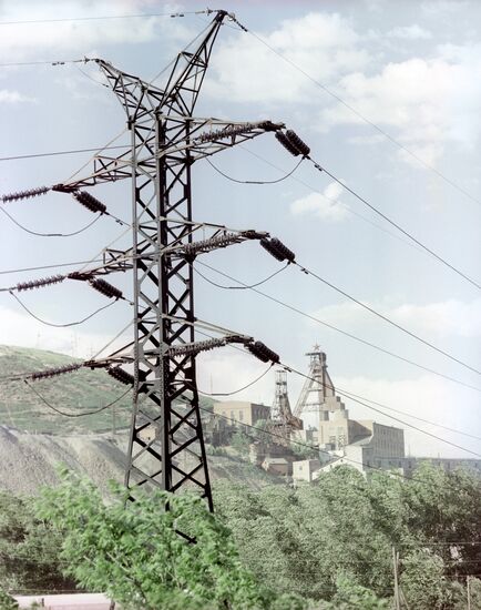 Power transmission line