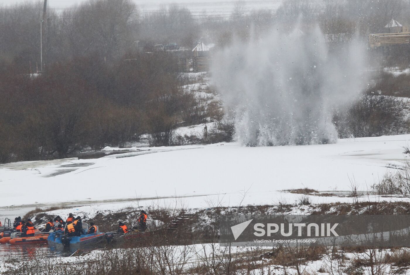 Explosion of ice on Oka-river