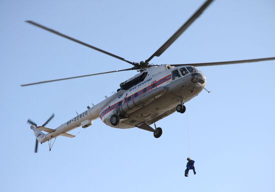 Evacuation via helicopter