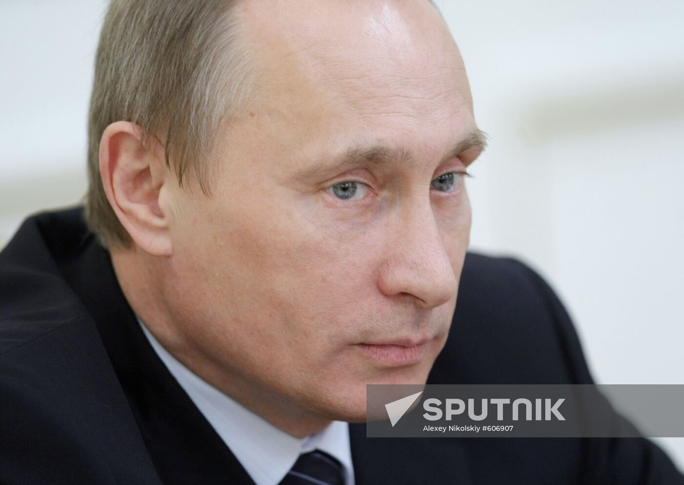 Vladimir Putin chairs Government Presidium meeting