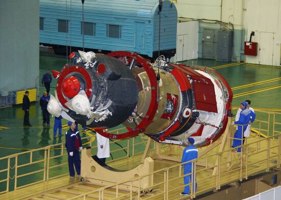 Soyuz TMA-18 spacecraft prepared for launch