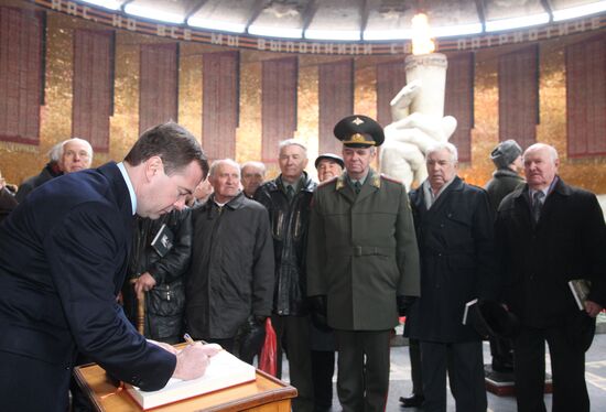 Dmitry Medvedev visits Volgograd