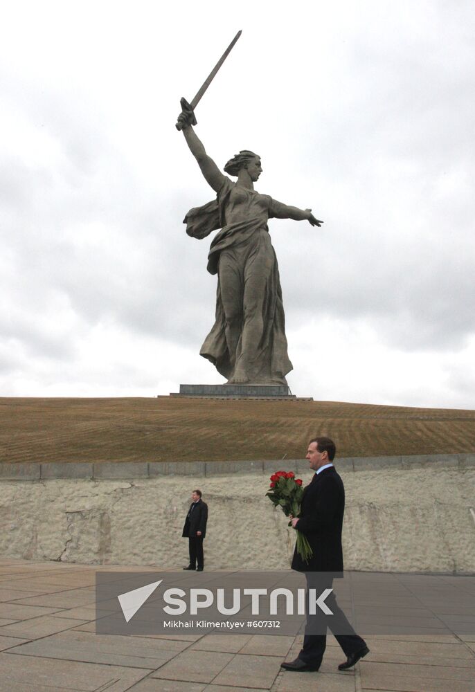 Dmitry Medvedev visits Volgograd
