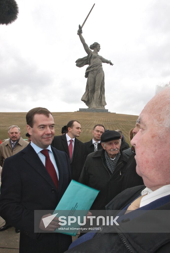 Dmitry Medvedev visits Volgograd