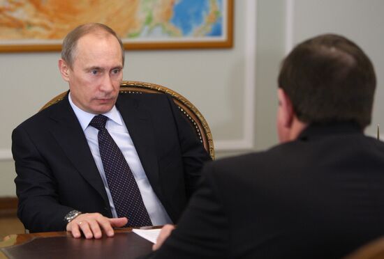 Vladimir Putin holds meetings on March 25, 2010