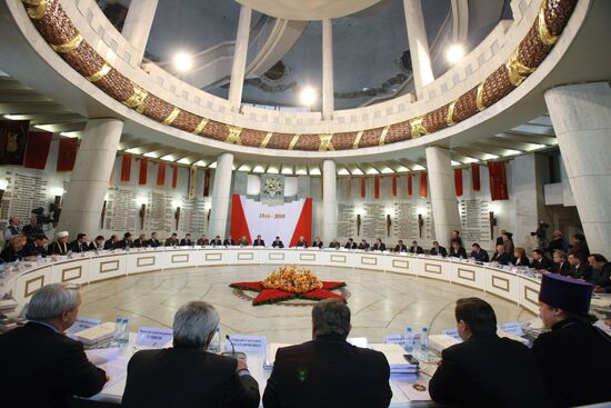 Dmitry Medvedev visiting Volgograd